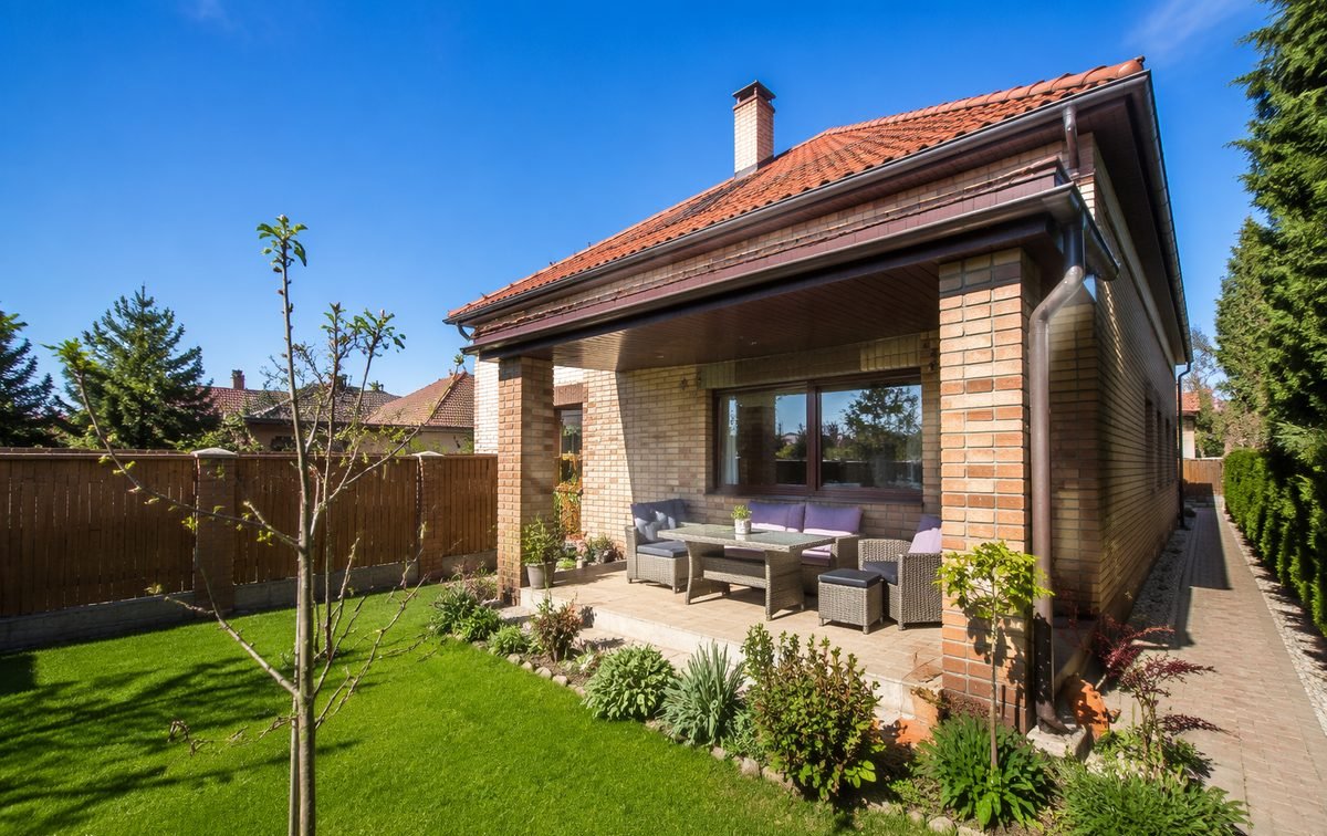 A furnished 65 m² house with its own courtyard in Subotica